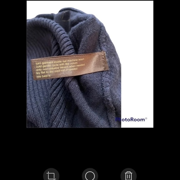The limited navy turtle neck - Picture 4 of 4
